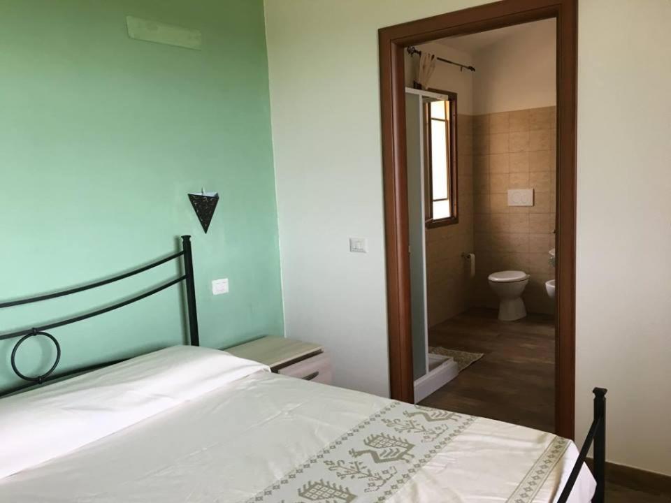 Agriturismo Gli Olivastri Appartamento Raggio Di Sole , Con Piscina E Vista Mare ,Climatizzatore,Wifi Aglientu Luaran gambar